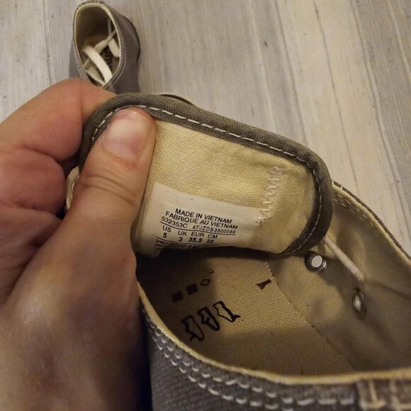 Converse Size 5 US - Picture 4 of 4
